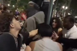 被特朗普质疑智商！A史密斯回应：总统先生，如果想辩论，我随时奉陪